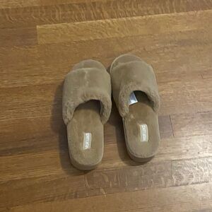 Platform Fluffy House Slides